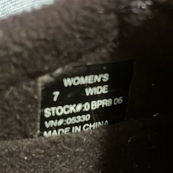 L.L.Bean womens shoes Size 7 W plum suede slip on outdoor rugged hiking‎ comfort - Picture 7 of 7